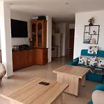 Pe Plaja Nr 9 게스트하우스 3*