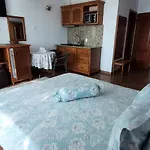 Konukevi Pe Plaja Nr 9