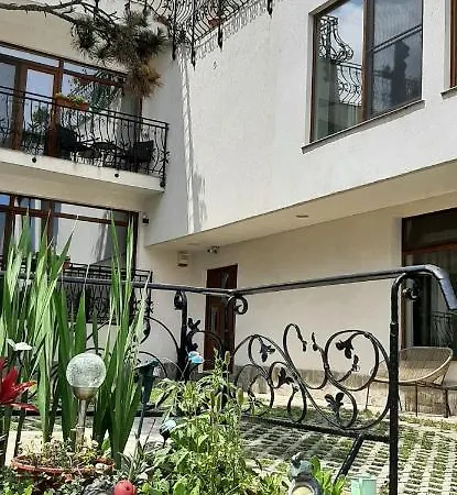 Pe Plaja Nr 9 Pensjonat 3*