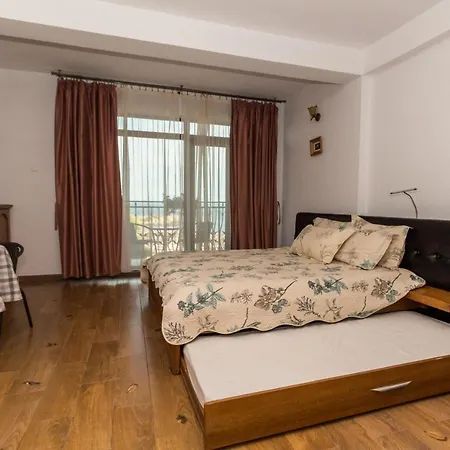 Pe Plaja Nr 9 Guest house Saturn