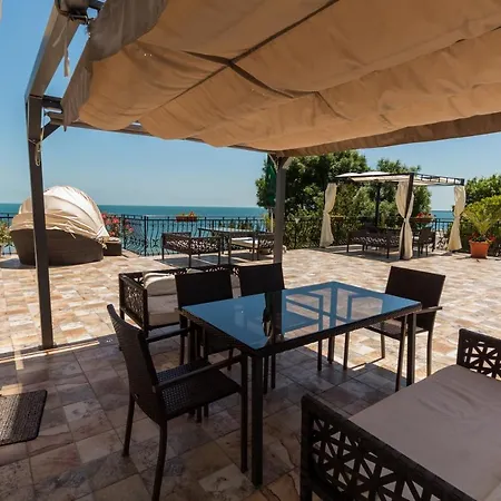 Pe Plaja Nr 9 Guest house Saturn