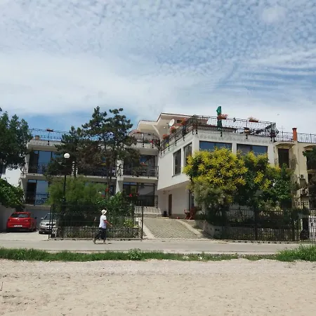 Pe Plaja Nr 9 Saturn