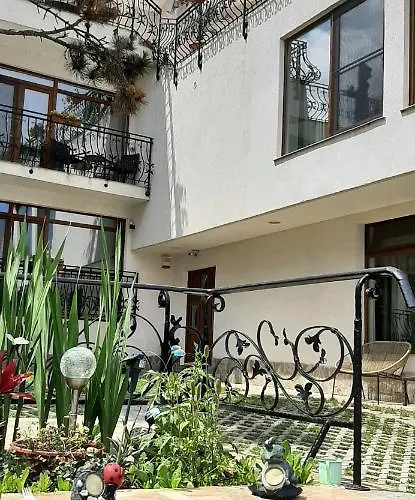 Pe Plaja Nr 9 Guest house 3*